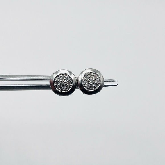 Natural Diamond Stud Earrings 925 Sterling Silver - Picture 1 of 6